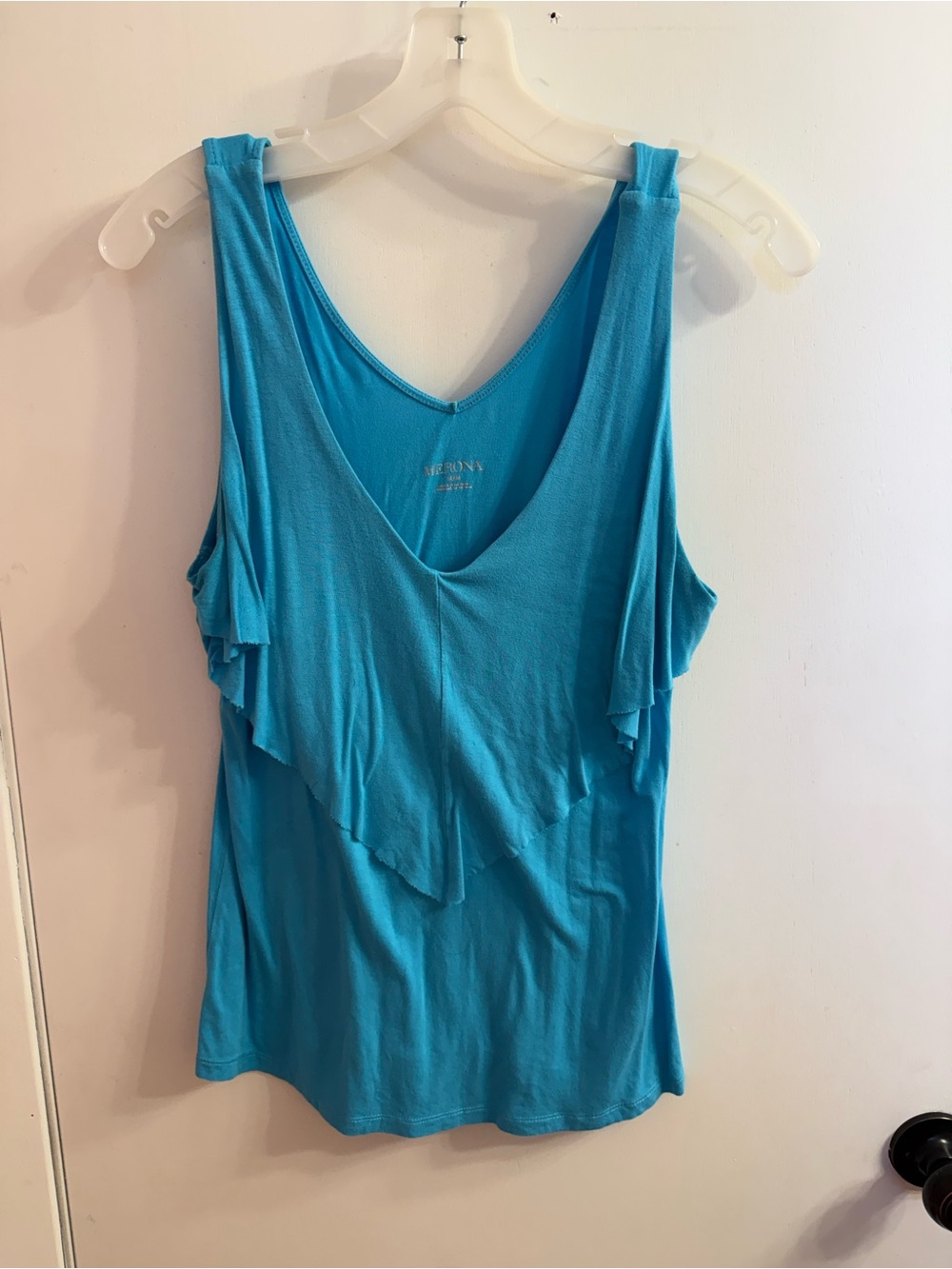 Merona Bright Turquoise Flattering V-Neck Ruffle Tank Top size medium